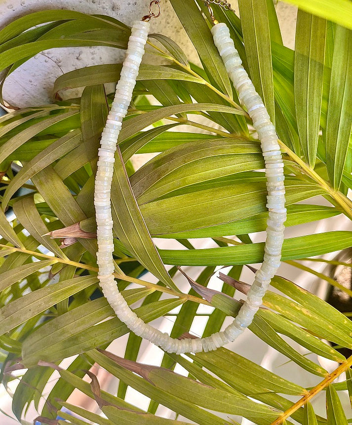 Moonstone necklace with shimmering white gemstones